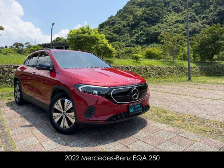 2022 Mercedes-Benz EQA 250 紅色